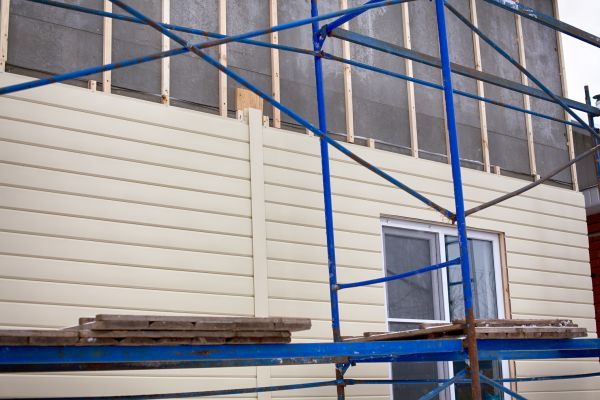 Loose Cladding Repair in Windsor